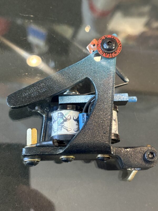 Coil Tattoo Machine | Shading | Color | Hardcore Irons | Made in Switzerland 2